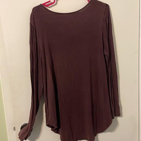 Maroon Top - Picture 4 of 4
